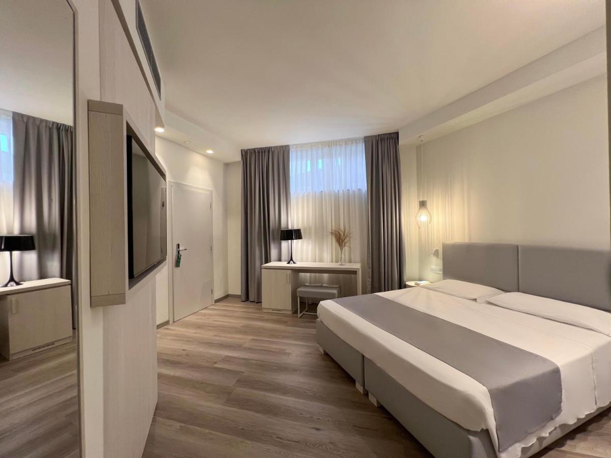 Hotel Rex Livourne Extérieur photo