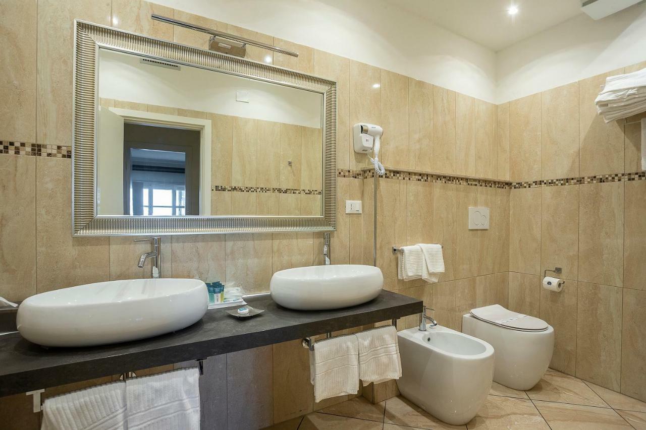 Hotel Rex Livourne Extérieur photo